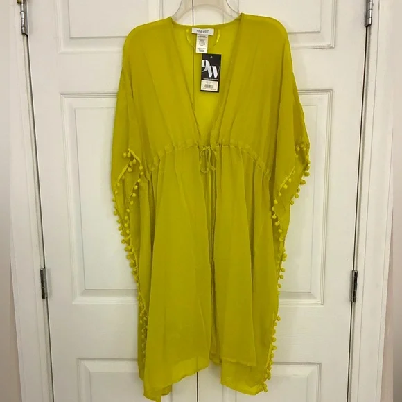 Gorgeous Kiwi Sheer Kimono with Pom Pom Trim - Picture 2 of 4